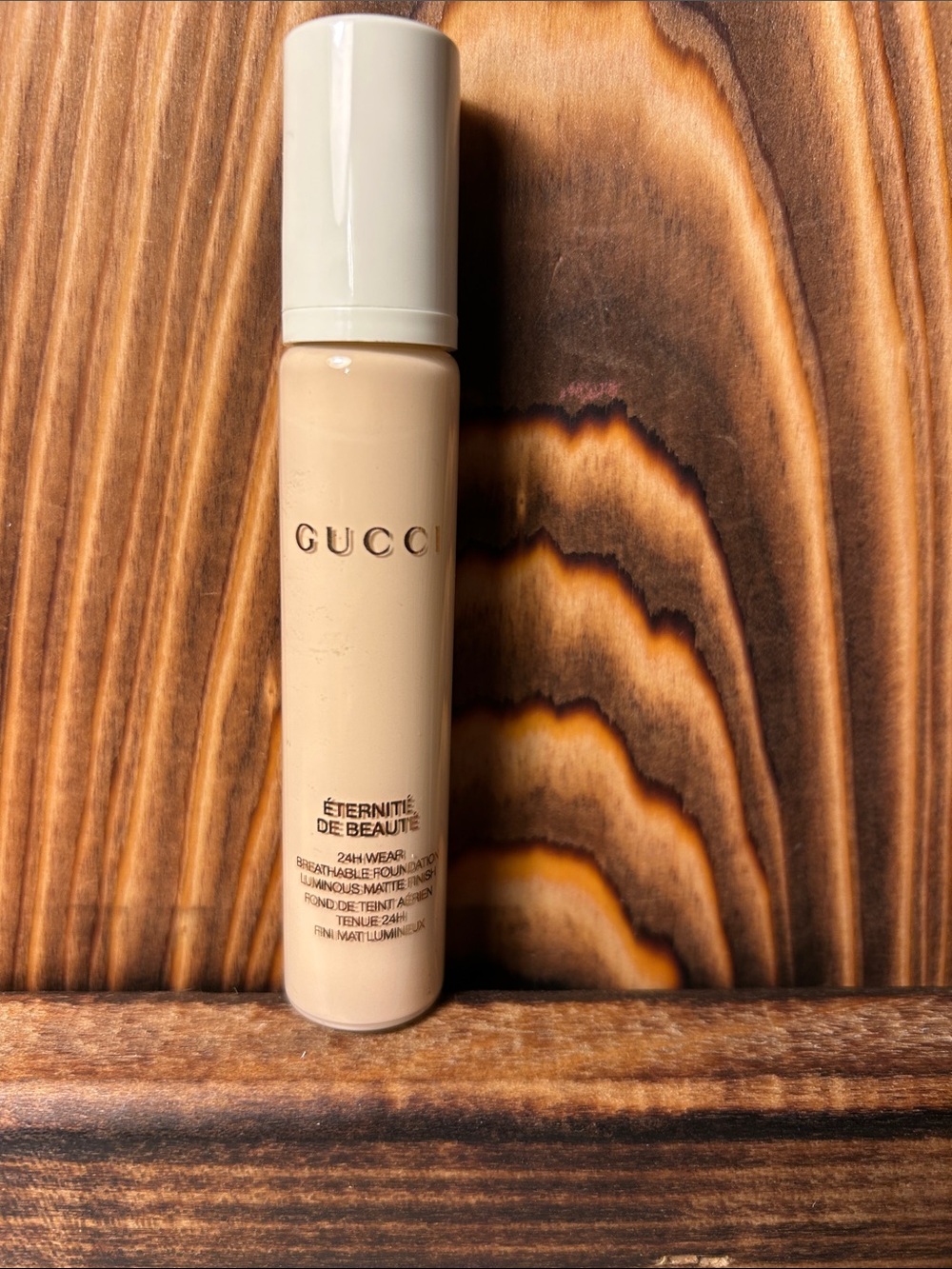 Gucci Éternité De Beauté Liquid Foundation - Cream Beige 114 W